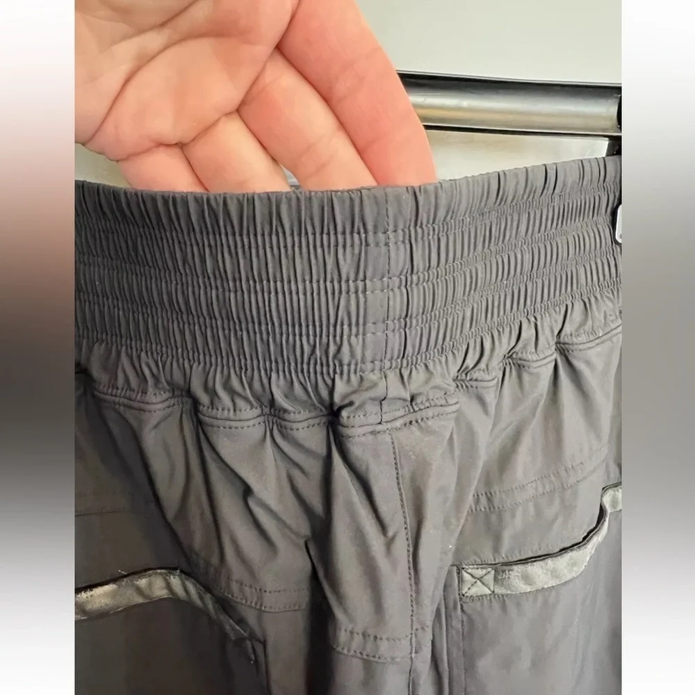 Lululemon Athletica Gray Skinny Pants women size 4